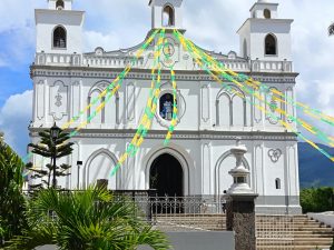 Iglesia Blanca, El Salvador